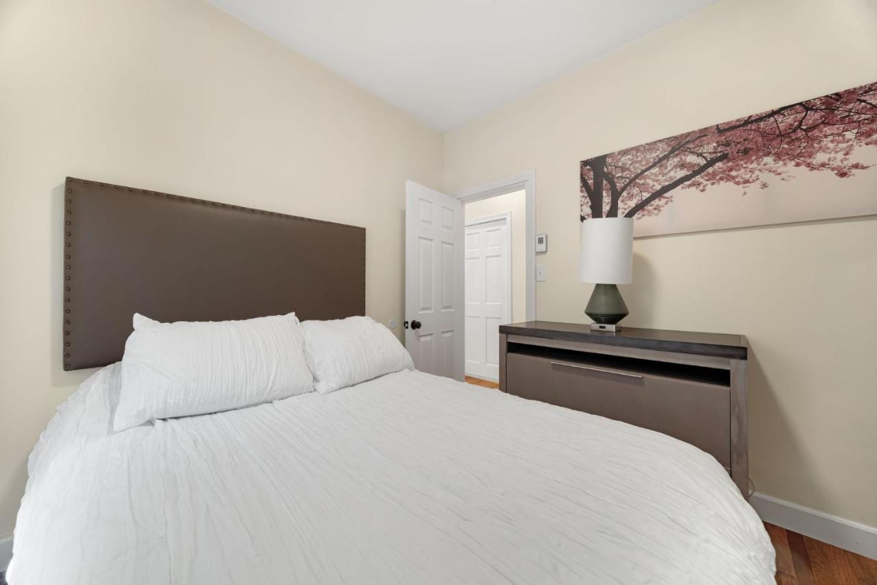 Newly Renovated 2Br1Ba Apt At The Boston City Exterior foto